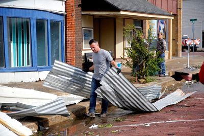 Possible twister flattens store in Mobile, Alabama
