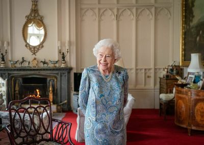 Queen to attend UK Jubilee celebrations, but snubs for Andrew and Harry