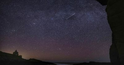 The Eta Aquariids meteor shower is happening tonight and this is how you can see the Halley's Comet shooting star spectacle