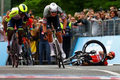 Van der Poel wins Giro opener as Ewan falls short