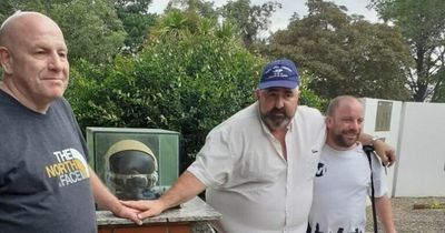 Man becomes best friends with 'former enemy' who tried to kill him