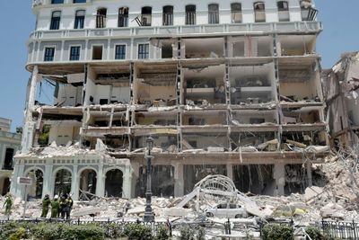 Eight dead in Havana hotel blast, gas leak suspected