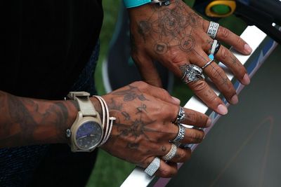 Hamilton gets two-race F1 exemption from FIA over jewellery