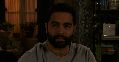 Coronation Street viewers uncover Imran's 'evil' plan as he taunts Abi with teddy bear