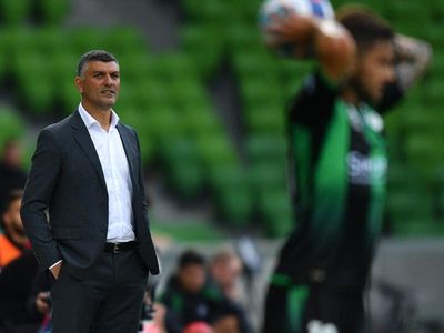 No premiership pressure on United: Aloisi