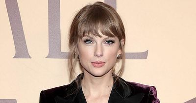 Taylor Swift fans go berserk as singer teases her version of 1989 album