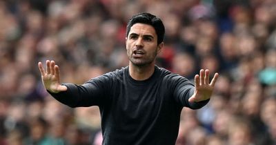 Mikel Arteta has handed Erik ten Hag perfect summer transfer plan with Arsenal success