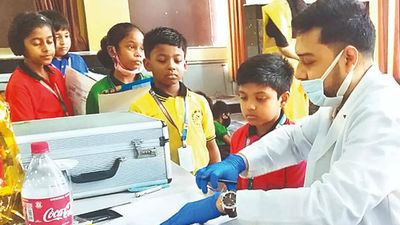 Excessive screen time a strict no-no: Doctor