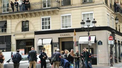 Armed Gang Robs Chanel Boutique in Paris