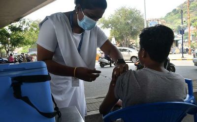 Omicron: severe in virus-naive, unvaccinated people