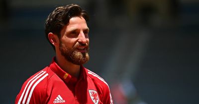 Swansea City hold talks with Joe Allen over stunning return to club