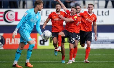 Sheffield United and Luton secure Championship playoff places