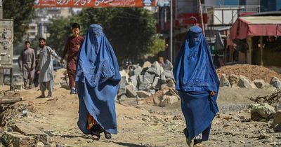 Taliban forces women in Afghanistan to start wearing head-to-toe burkhas again