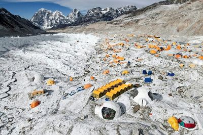Nepali climbers kick-start this year's Everest summits