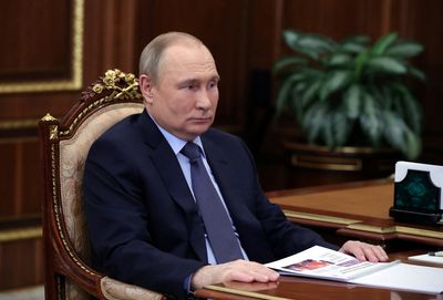 Putin believes 'doubling down' will improve Ukraine war outcome, CIA director says
