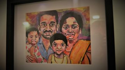 Biloela's Tamil family inspires art exhibition as town's residents take views to the ballot box