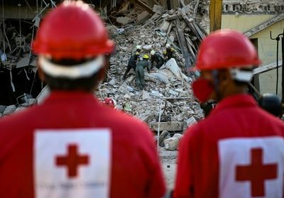 Rescuers comb through Havana hotel blast rubble, death toll climbs to 27