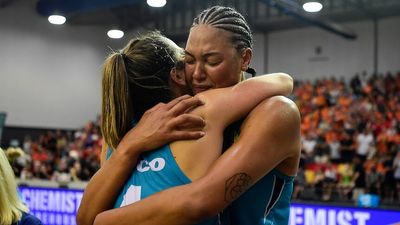 Former Opals captain Jenna O'Hea says Liz Cambage told Nigerian players to 'go back to your Third World country' during a training game