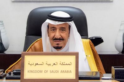 Saudi king admitted to hospital for medical tests