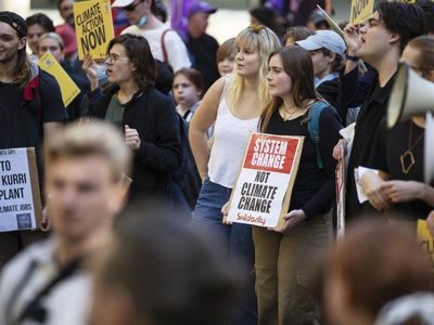 Greens to call for young voter 'uprising'