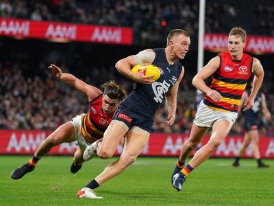 Cripps stars as Carlton smash Crows in AFL