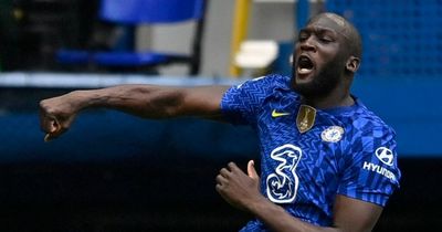Romelu Lukaku branded "a big lump" by Wolves coach after Chelsea throw away lead