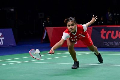 Ginting wobbles on opening day of Thomas and Uber Cup in Thailand