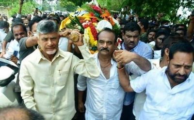 Attacks on TDP workers reflect the low morale of YSRCP leadership, says Naidu