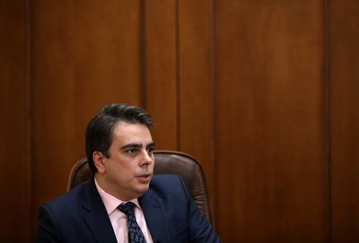 Bulgaria says will veto EU oil sanctions on Russia if it does not get derogation