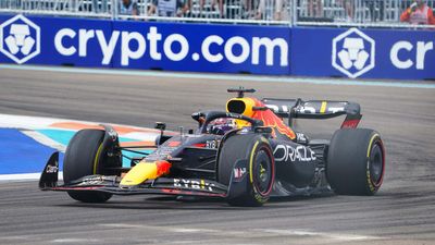 Tom Brady, MJ Among Fans at Miami Grand Prix