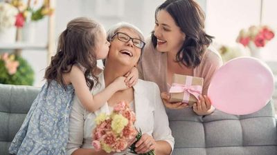 Happy Mother's Day From the 'Worst Moms' in American History