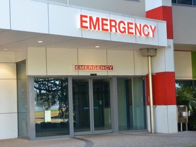 Qld hospital capacity crisis impacts cops