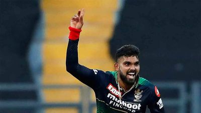 IPL 2022, RCB vs SRH: Faf, Hasaranga guide Royal Challengers Bangalore to 67-run romp over Sunrisers Hyderabad