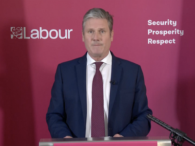 Starmer news – live: Labour leader to make Covid beer party statement