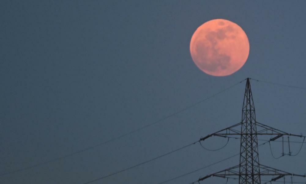 Total lunar eclipse 2022 when, where and what to look…