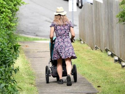 Women surveyed on motherhood and climate
