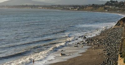 Gardai rush to the scene as man dies in tragic drowning incident on popular beach