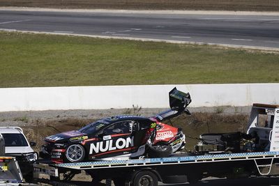 Crash forces Pye, Winterbottom to share car for test