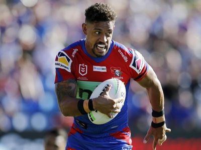 Gagai, Clifford could return for Knights