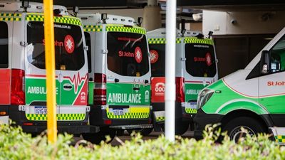 Ambulance ramping sparks unprecedented warning for Perth residents amid highest COVID figures on record