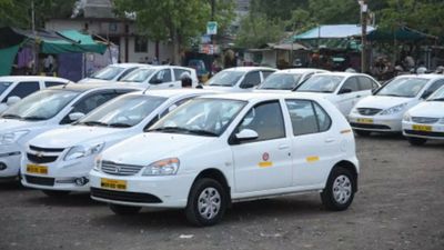 Govt to meet cab aggregators on Tuesday amid rise in consumer complaints