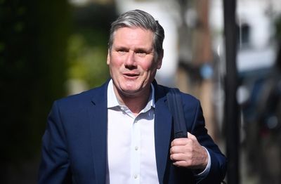 Keir Starmer considers pledge to resign if police find he broke Covid laws