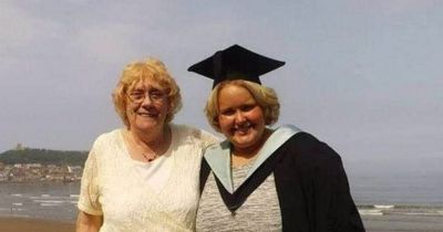 Meet the Nottingham knitter aiming to give people comfort with 'mama blankets' in their final moments