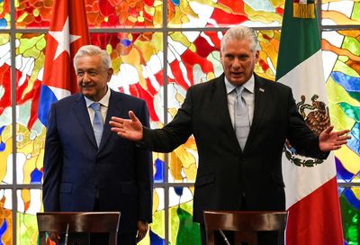 Mexico president says hiring Cuban doctors, praises Cuban counterpart