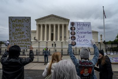 What has happened in week since draft Roe v Wade opinion leaked?