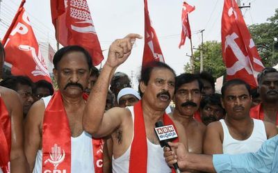 CPI State secretary Ramakrishna stages half-naked protest