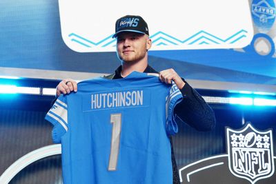 Lions sign No. 2 overall pick Aidan Hutchinson to rookie contract