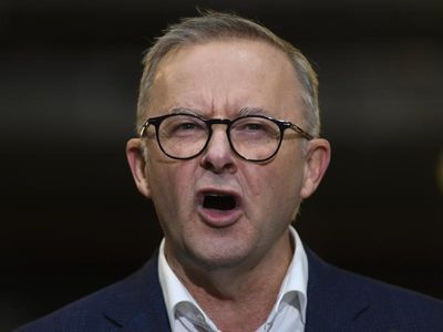 Parties joust over federal integrity body