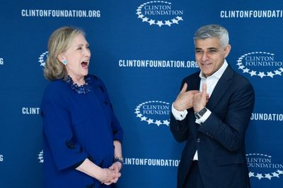 Sadiq Khan meets Hillary Clinton and New York Mayor during US trip