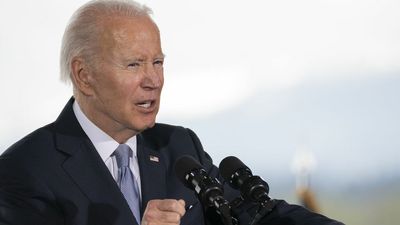 Biden tells Congress to split Ukraine and COVID funding packages